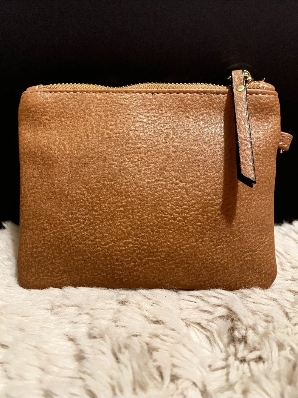 Steve Madden compact leather